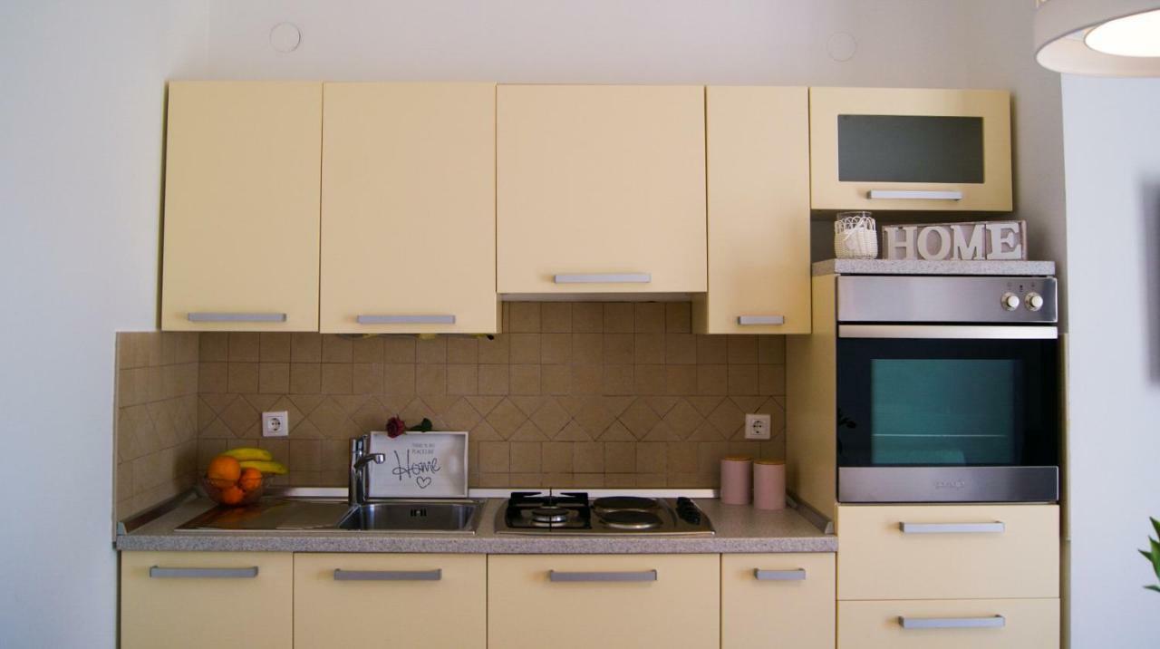 Apartments Tony ビオグラード・ナ・モル エクステリア 写真