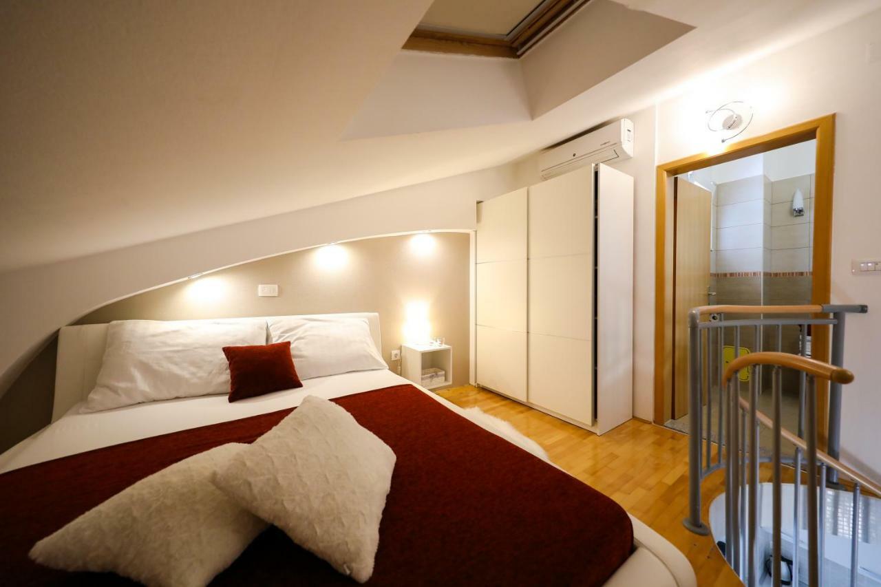 Apartments Tony ビオグラード・ナ・モル エクステリア 写真